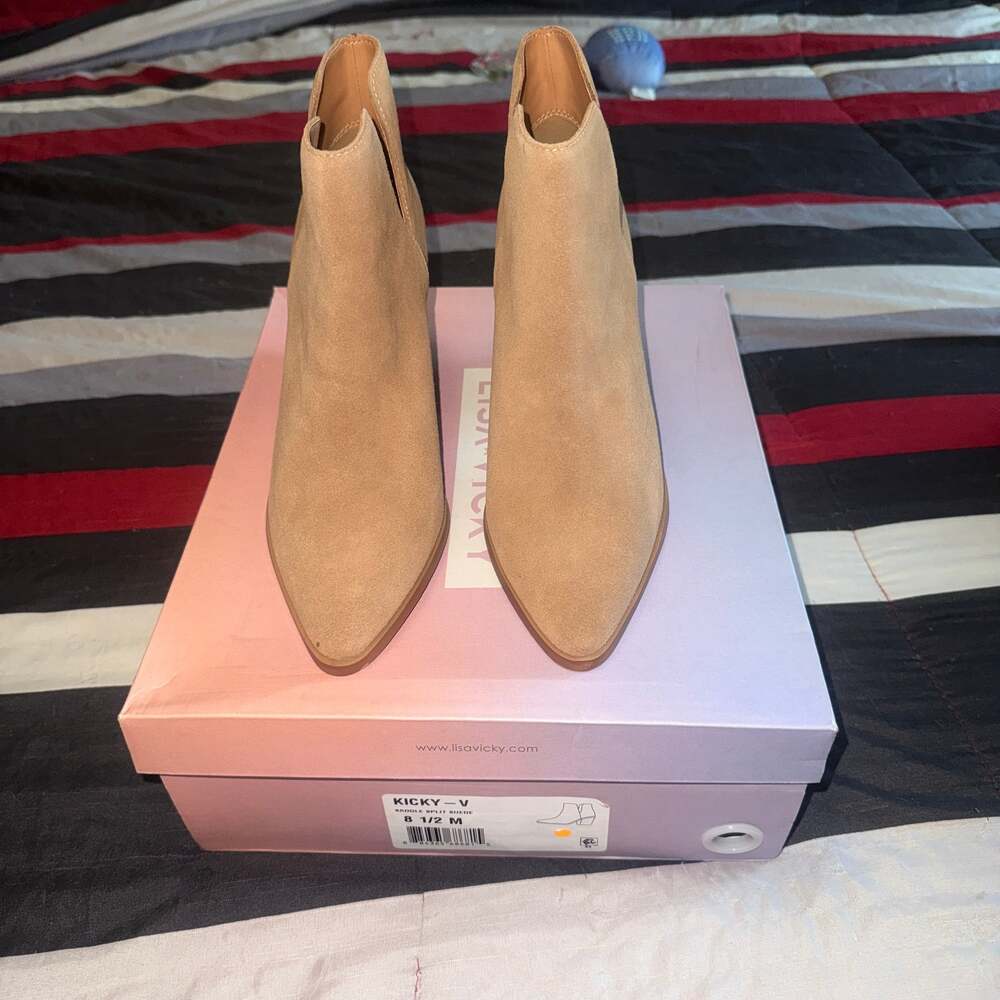 Lisa Vicky Chic Pull On Pointed Toe Bootie Boot